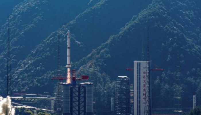 China Luncurkan Roket Penangkut Canggih Smart Dragon-3