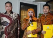 Khofifah-Emil Resmi Diusung Partai Golkar di Pilgub Jatim 2024